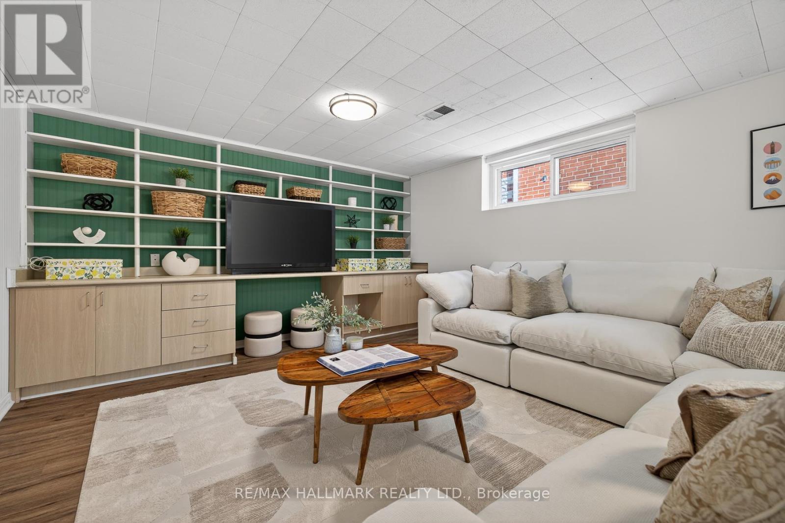 23 Acton Avenue, Toronto, ON - Indoor