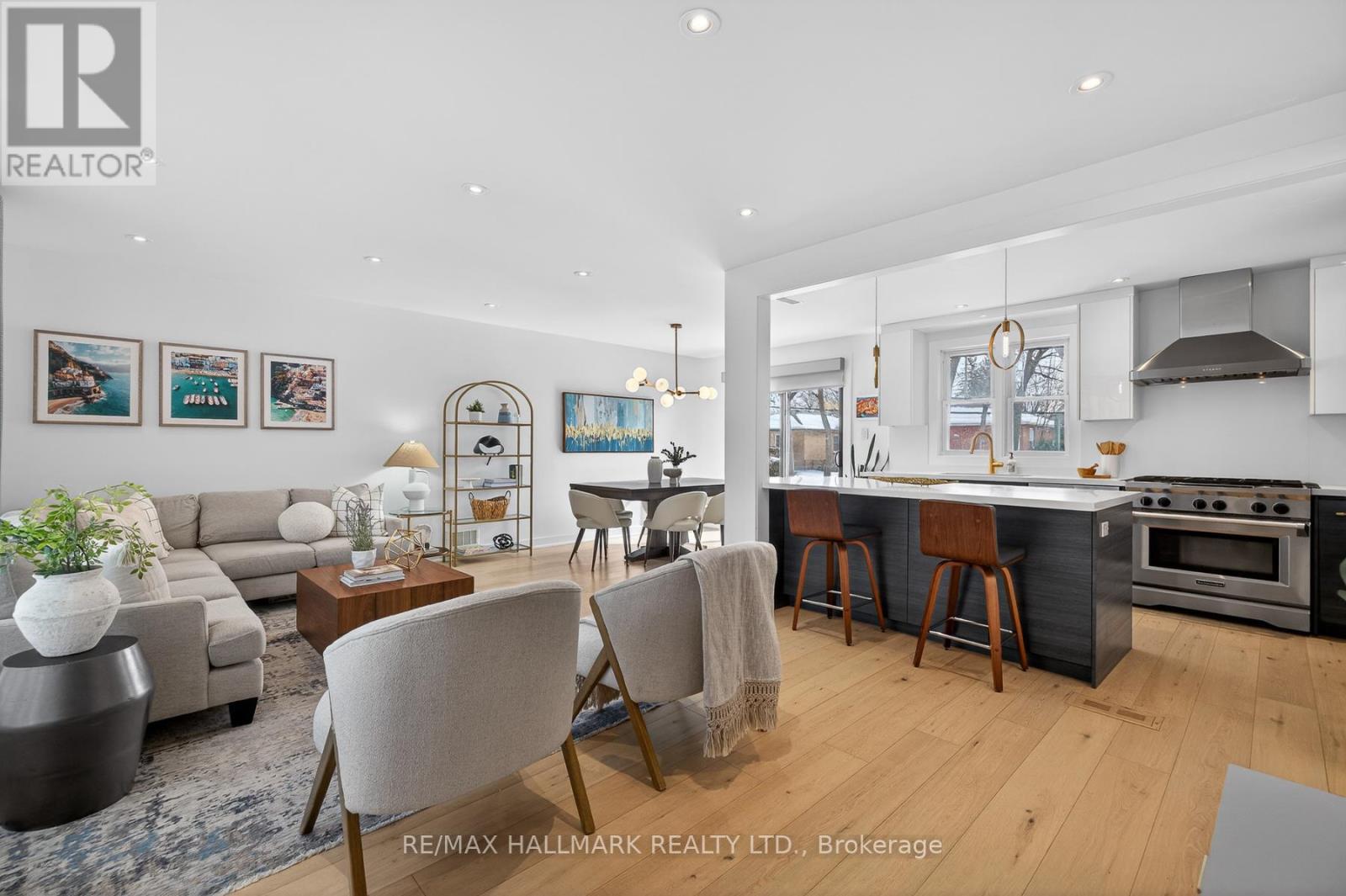 23 Acton Avenue, Toronto, ON - Indoor