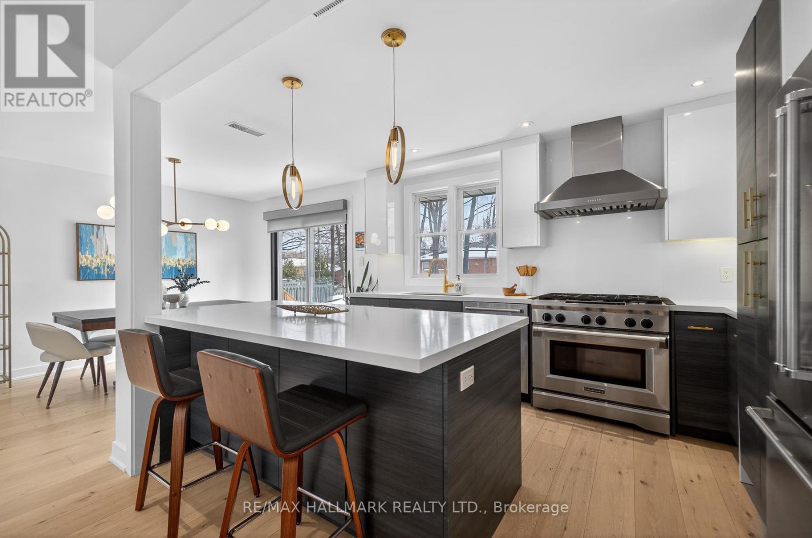 23 Acton Avenue, Toronto, ON - Indoor Photo Showing Kitchen With Upgraded Kitchen