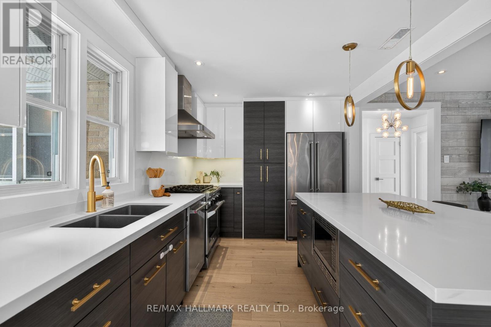 23 Acton Avenue, Toronto, ON - Indoor Photo Showing Kitchen With Double Sink With Upgraded Kitchen