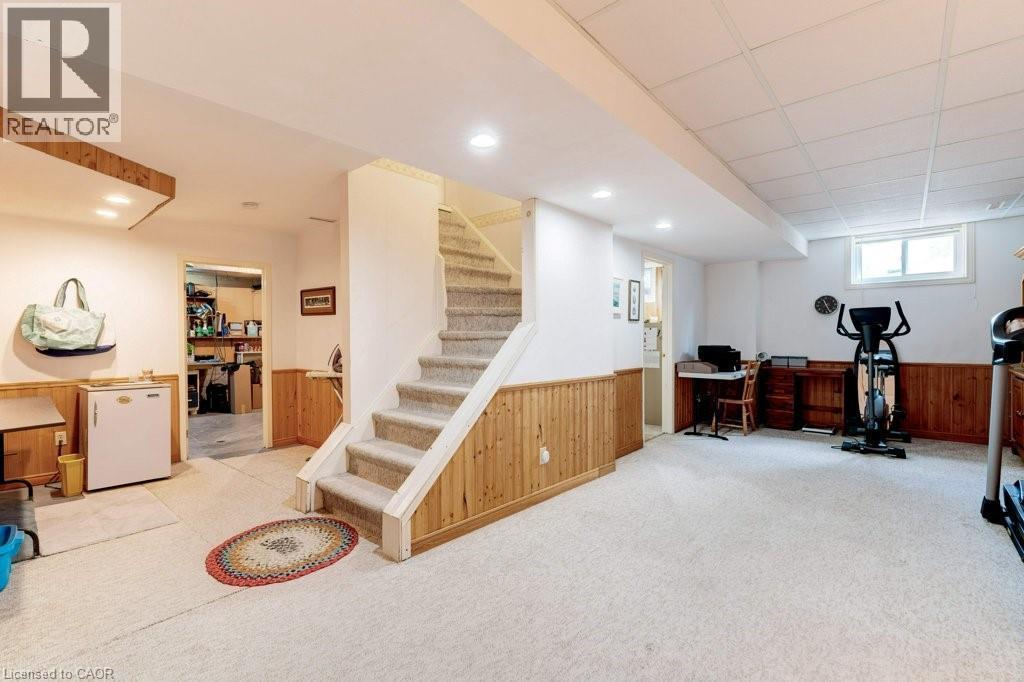 2251 Mansfield Drive, Burlington, ON - Indoor Photo Showing Other Room