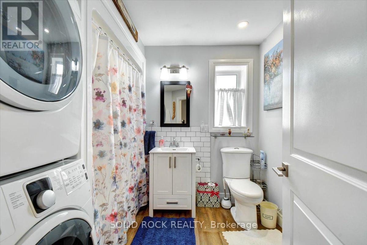 49 Cooke Armstrong Road, Quinte West (Sidney Ward), ON - Indoor Photo Showing Laundry Room