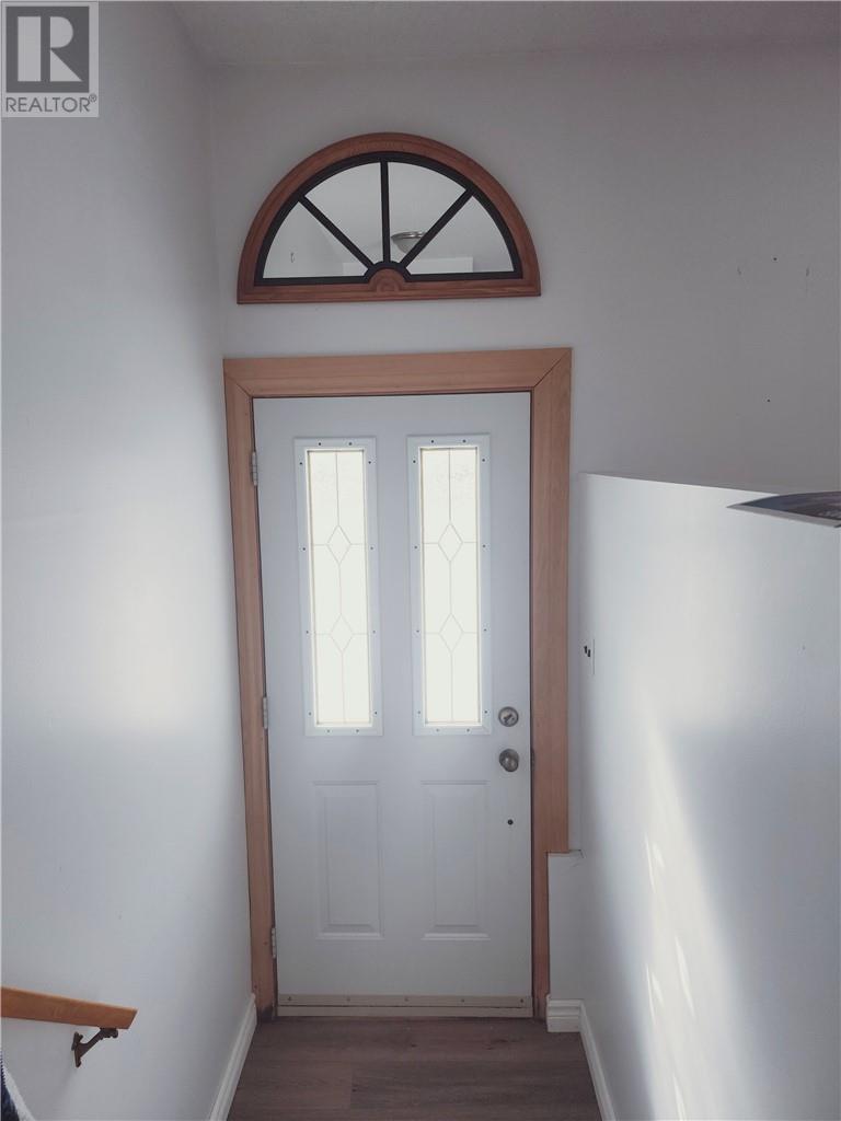 9 Falcon Street, Chelmsford, ON - Indoor Photo Showing Other Room