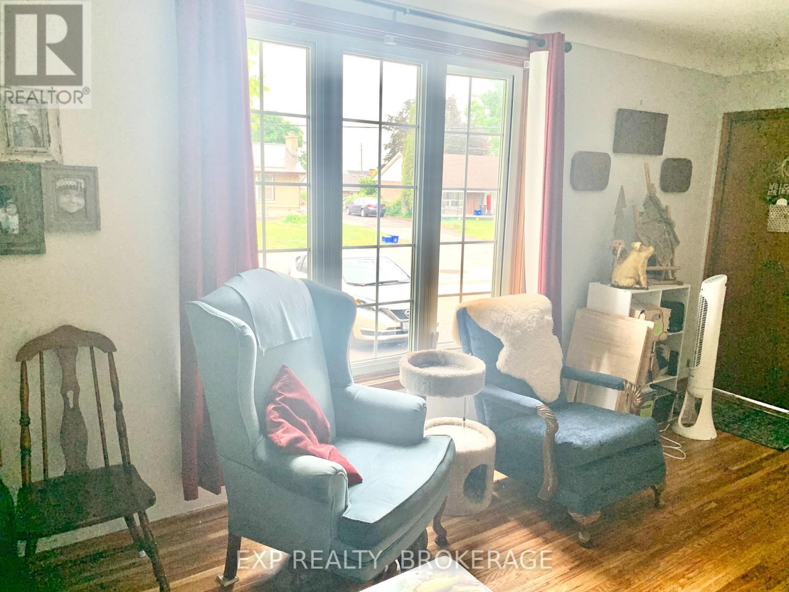 Unit 2 - 16 Daly Street, Kingston (Rideau), ON - Indoor