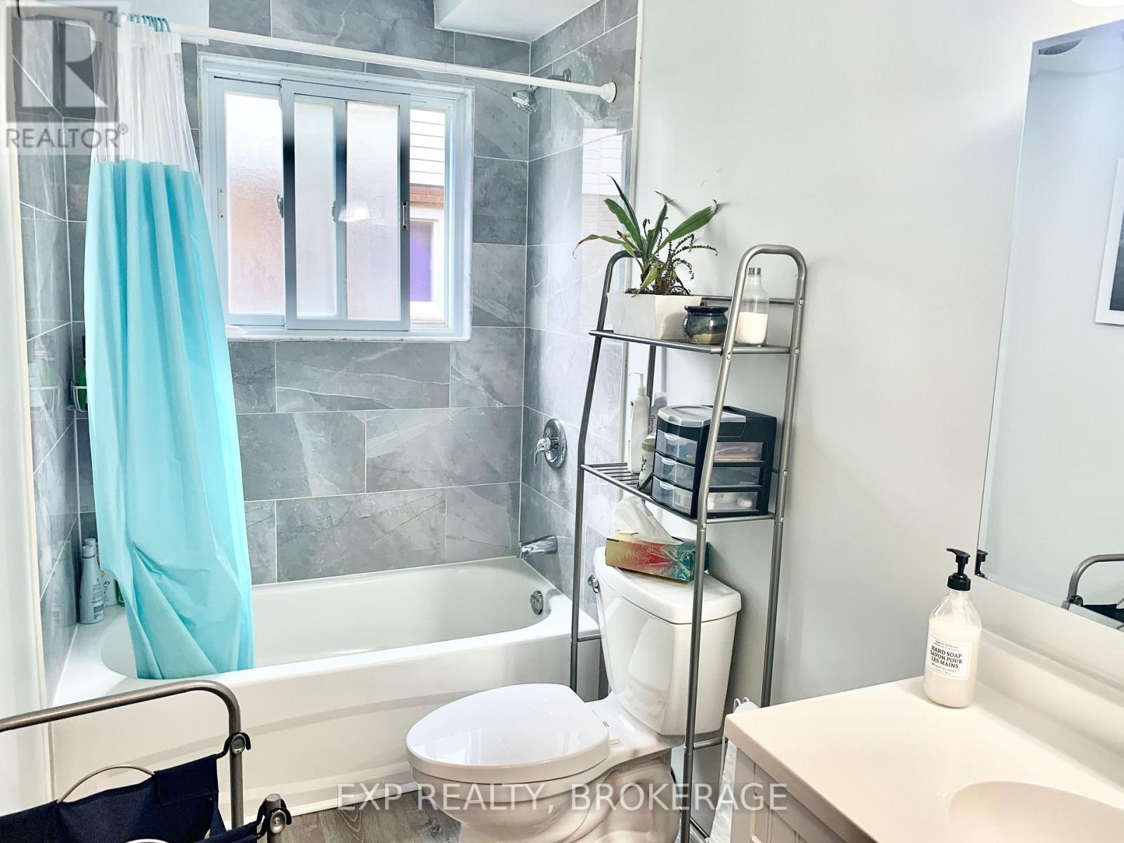 Unit 2 - 16 Daly Street, Kingston (Rideau), ON - Indoor Photo Showing Bathroom