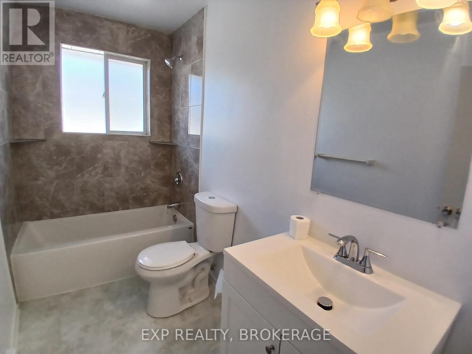 Unit 3 - 16 Daly Street, Kingston (Rideau), ON - Indoor Photo Showing Bathroom