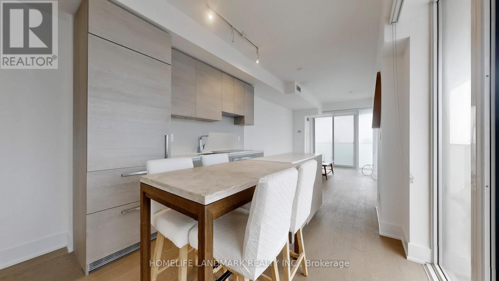 2305 - 200 Bloor Street W, Toronto, ON - Indoor