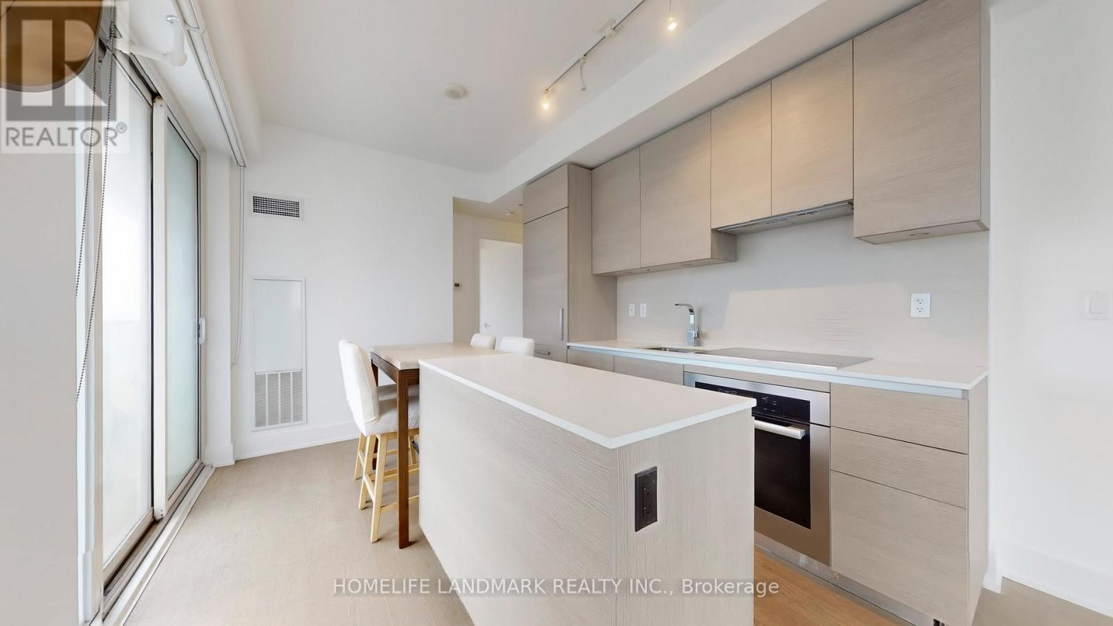 2305 - 200 Bloor Street W, Toronto, ON - Indoor Photo Showing Kitchen