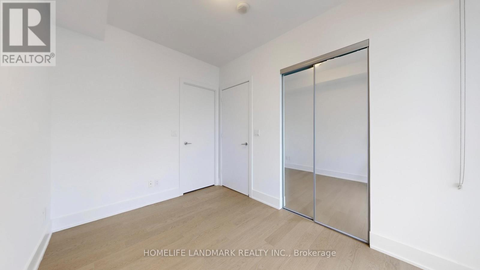 2305 - 200 Bloor Street W, Toronto, ON - Indoor Photo Showing Other Room