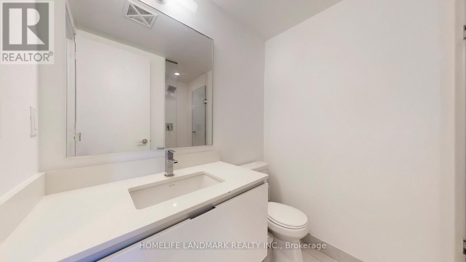 2305 - 200 Bloor Street W, Toronto, ON - Indoor Photo Showing Bathroom