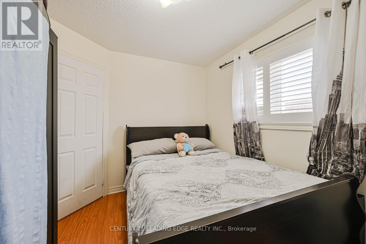 44 Deepcoral Court, Brampton, ON - Indoor Photo Showing Bedroom