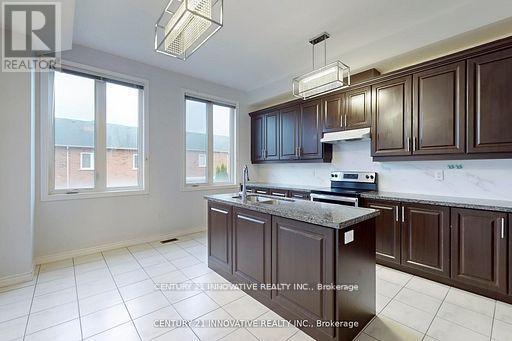 10 Hyderabad Lane, Markham, ON - Indoor Photo Showing Kitchen