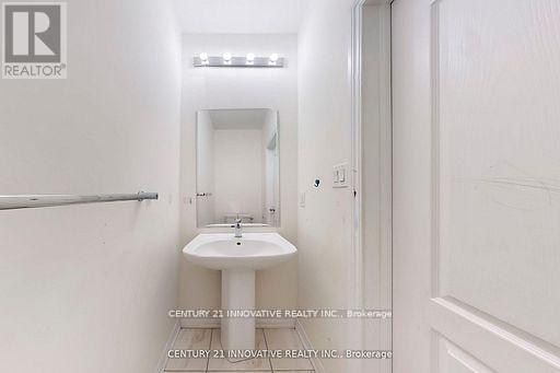 10 Hyderabad Lane, Markham, ON - Indoor Photo Showing Bathroom