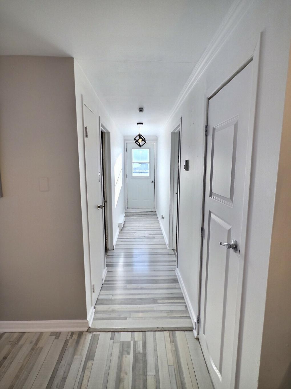 Exterior entrance - 1110 Rue Gatineau, Québec (La Haute-Saint-Charles), QC - Indoor Photo Showing Other Room