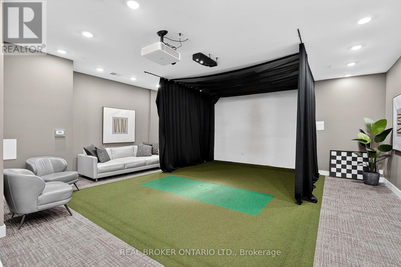 609 - 1878 Gordon Street, Guelph, ON - Indoor Photo Showing Other Room