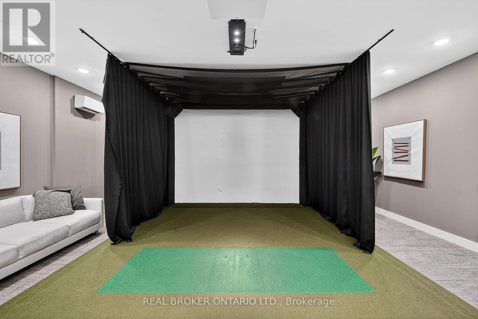 609 - 1878 Gordon Street, Guelph, ON - Indoor Photo Showing Other Room