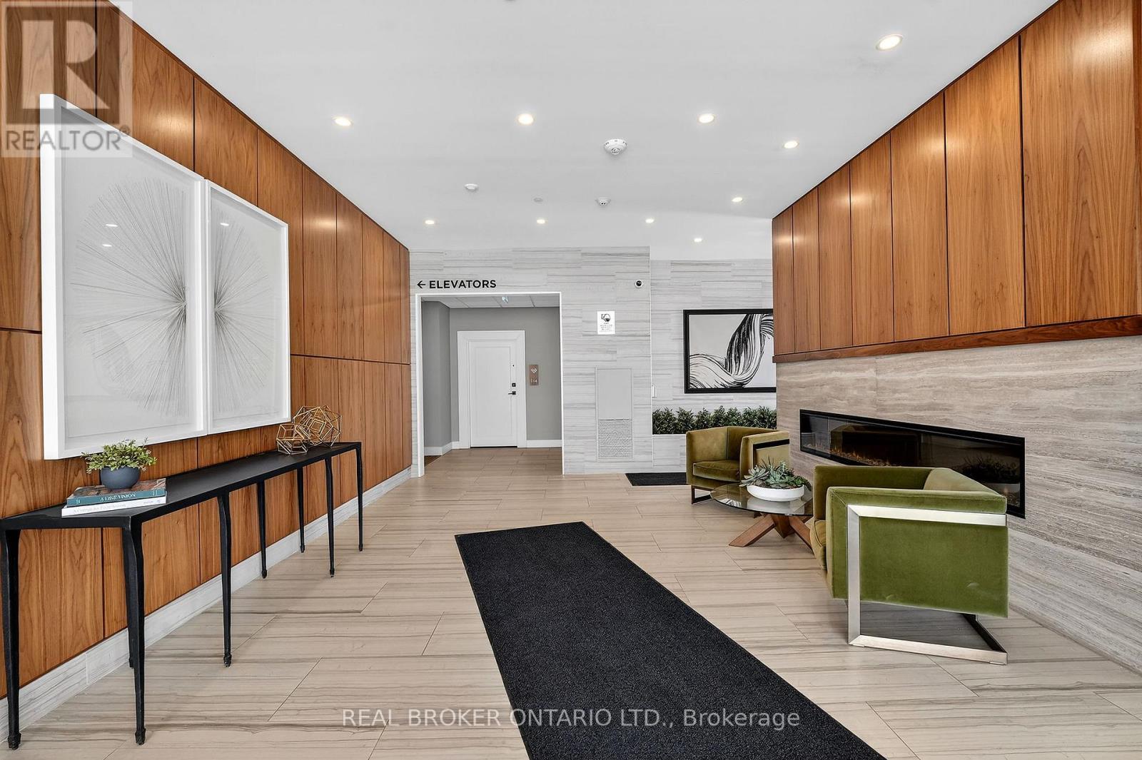 609 - 1878 Gordon Street, Guelph, ON - Indoor Photo Showing Other Room