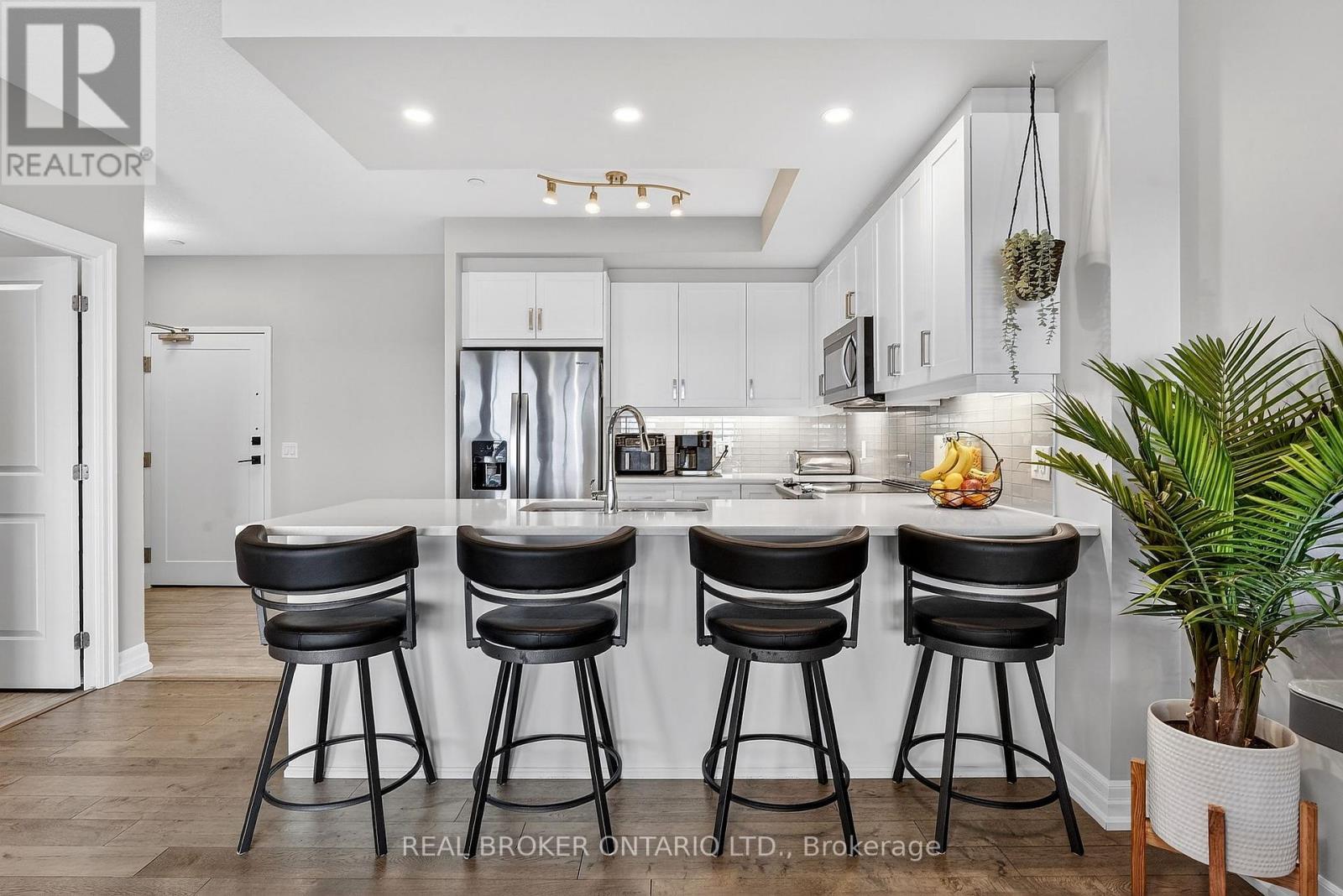 609 - 1878 Gordon Street, Guelph, ON - Indoor