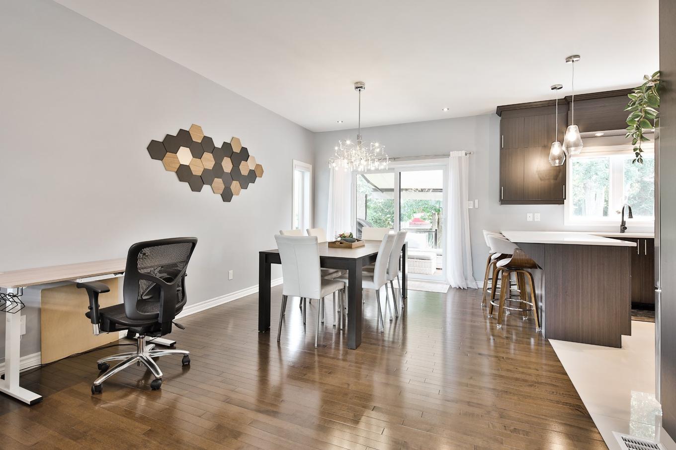 Dining room - 1529 Rue Riendeau, Chambly, QC - Indoor Photo Showing Dining Room