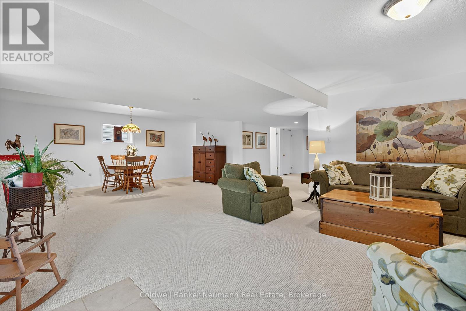 17 Milson Crescent, Guelph (Kortright Hills), ON - Indoor