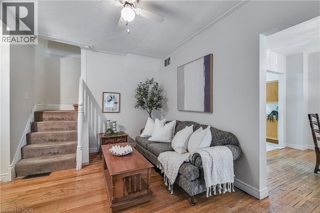 30 Troy Street, Kitchener, ON - Indoor