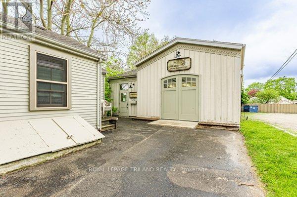 848 Dundas Street E, London East (East G), ON - Outdoor