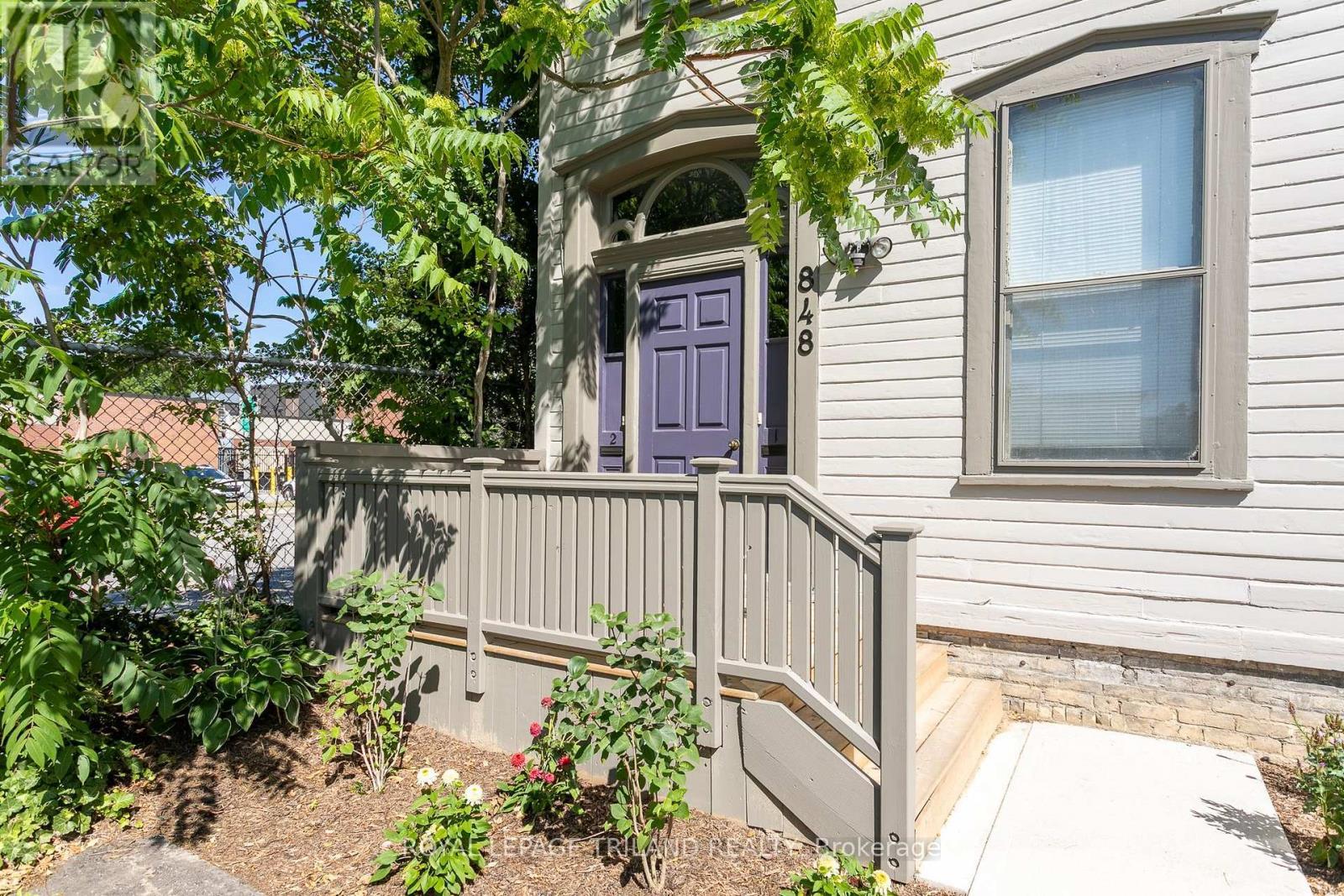 848 Dundas Street E, London East (East G), ON - Outdoor
