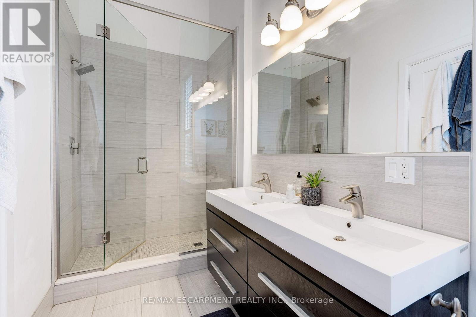 205 King Street E, Hamilton, ON