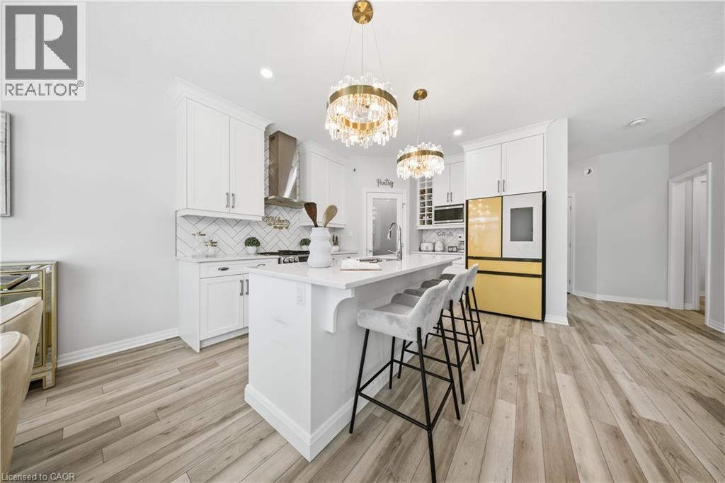 89 Acorn Trail, St. Thomas, ON - Indoor Photo Showing Kitchen