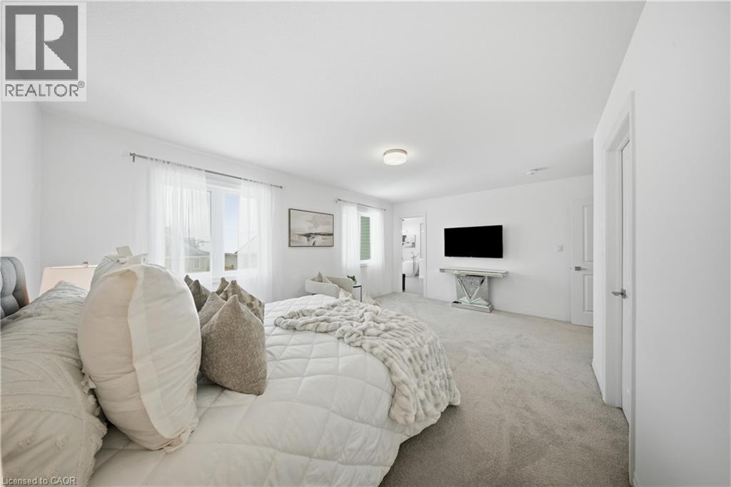 89 Acorn Trail, St. Thomas, ON - Indoor Photo Showing Bedroom