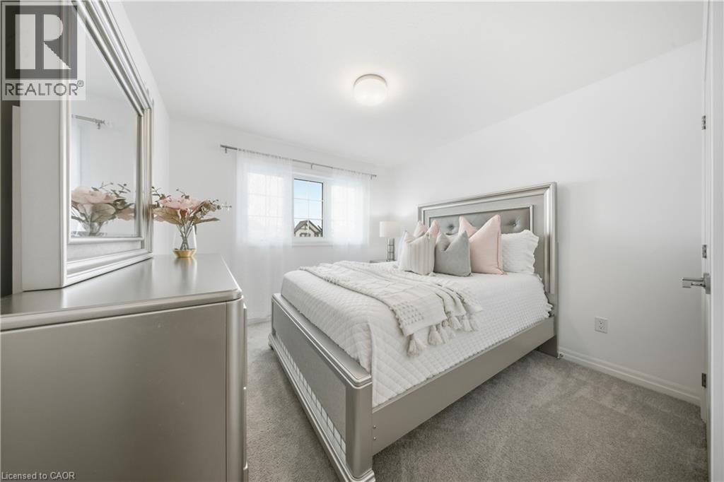 89 Acorn Trail, St. Thomas, ON - Indoor Photo Showing Bedroom