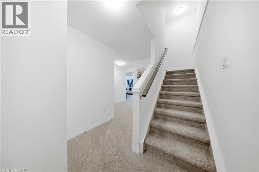 89 Acorn Trail, St. Thomas, ON - Indoor Photo Showing Other Room
