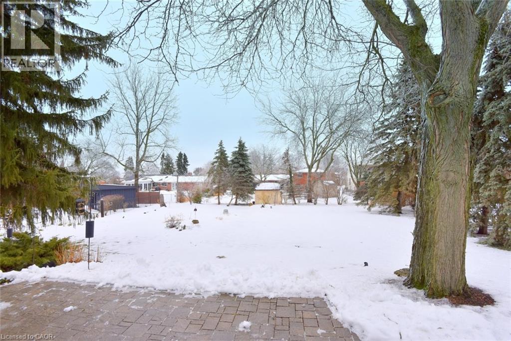 105 Overdale Avenue, Waterdown, ON - Outdoor With View