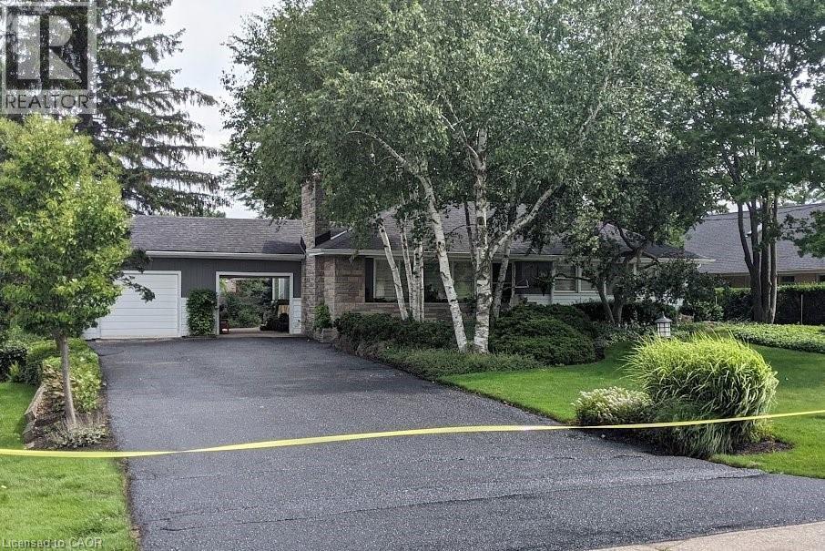 105 Overdale Avenue, Waterdown, ON - Outdoor