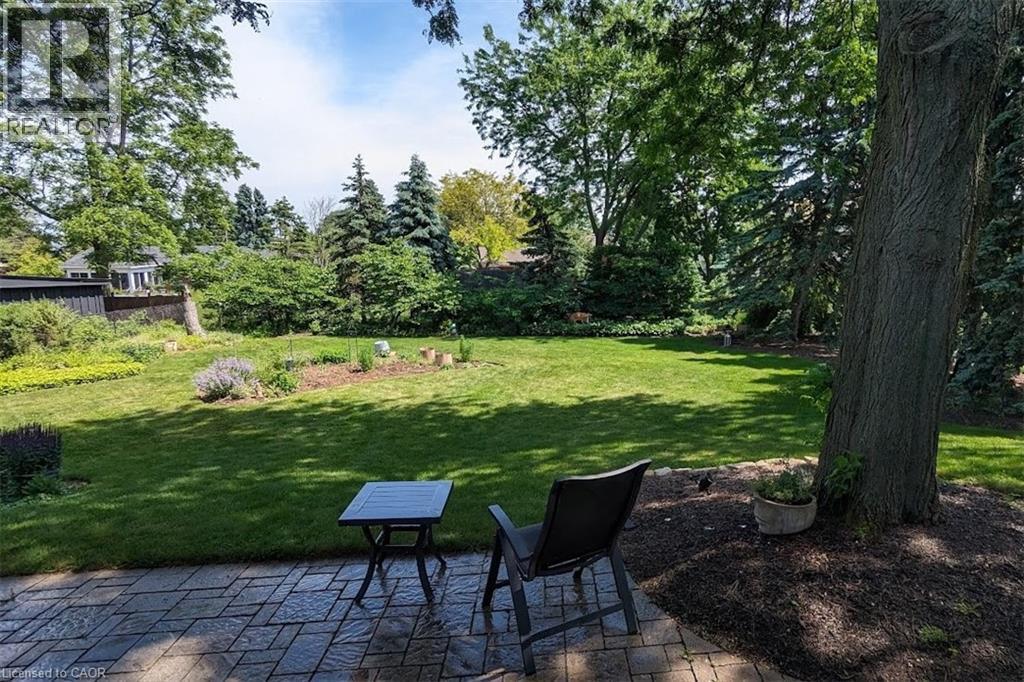 105 Overdale Avenue, Waterdown, ON - Outdoor