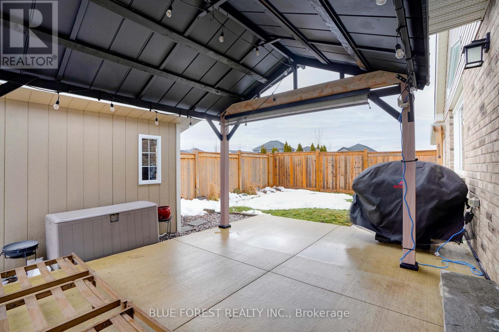 12 Auburn Drive, St. Thomas, ON - Outdoor With Exterior