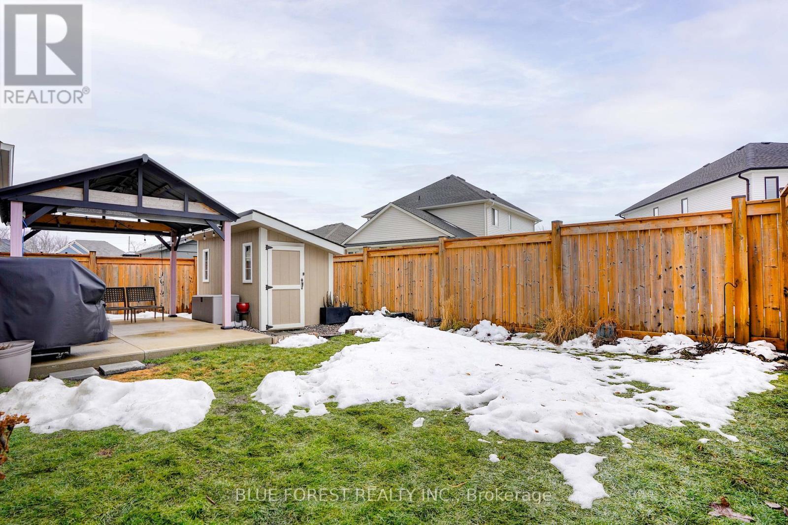 12 Auburn Drive, St. Thomas, ON - Outdoor