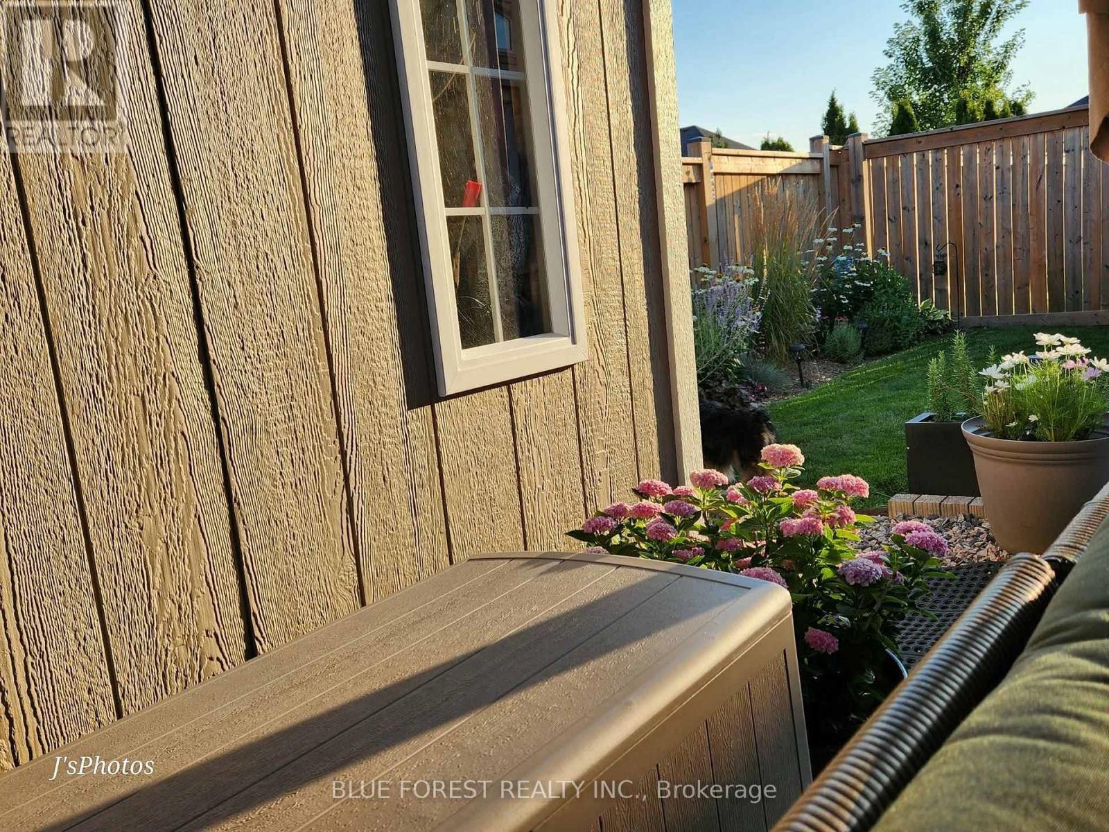 12 Auburn Drive, St. Thomas, ON - Outdoor