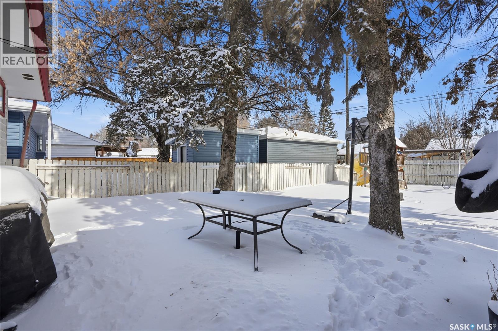 2337 William Avenue, Saskatoon, SK - Outdoor