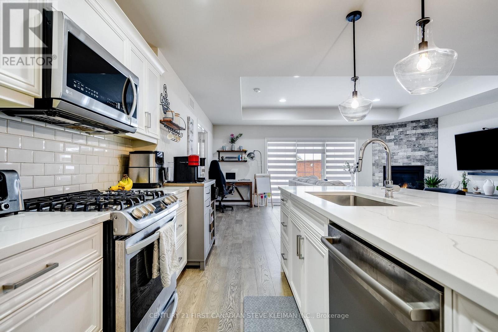 1091 Copeland Avenue, Windsor, ON - Indoor Photo Showing Kitchen