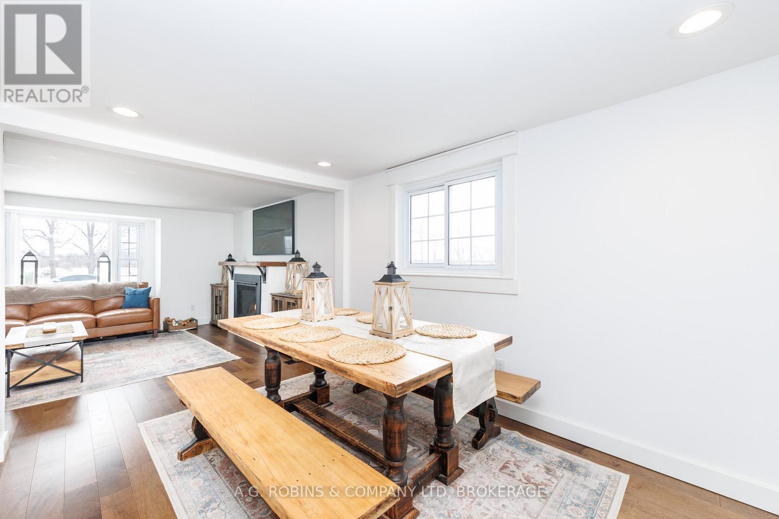 972 Silver Bay Road, Port Colborne (Sherkston), ON - Indoor Photo Showing Other Room