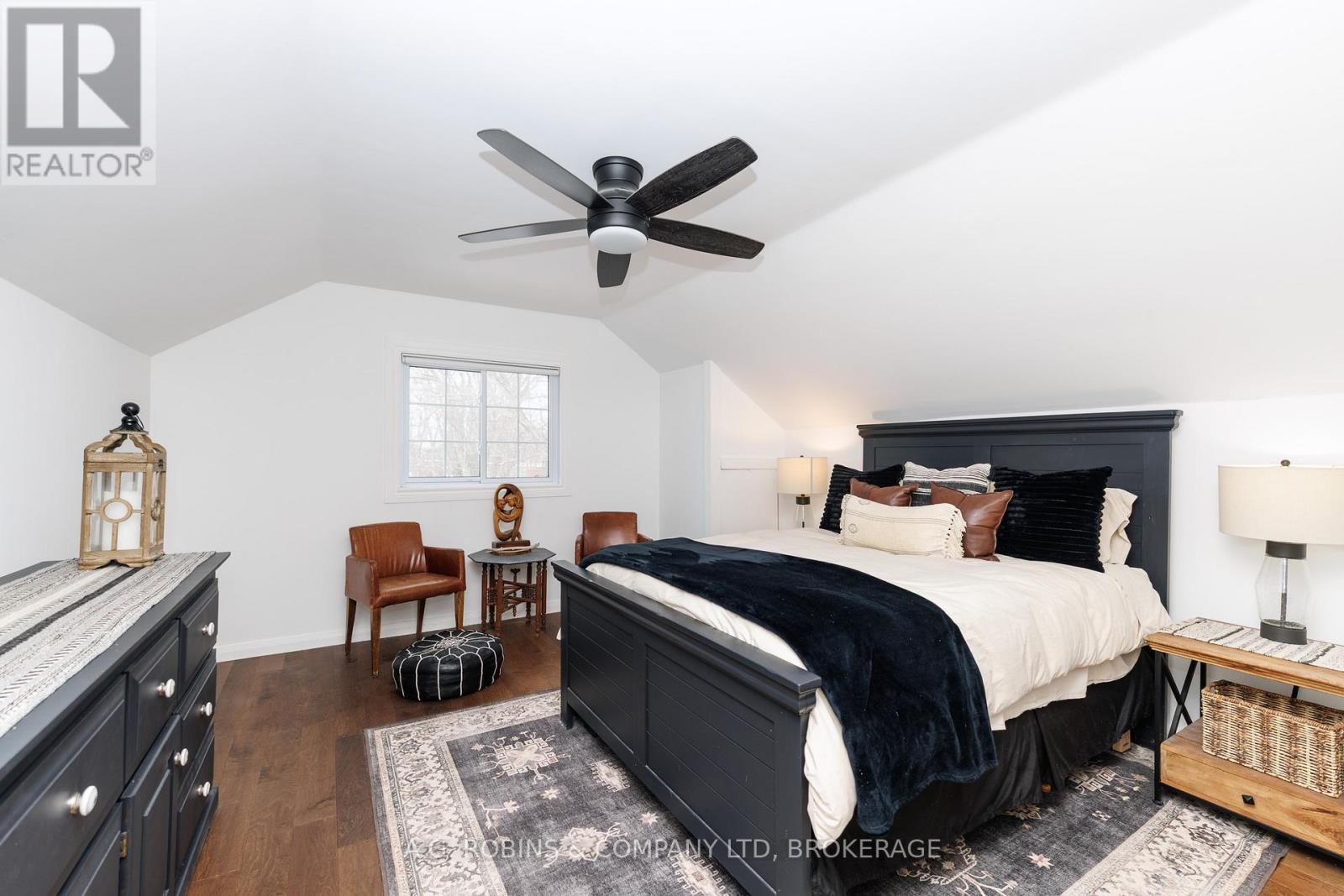 972 Silver Bay Road, Port Colborne (Sherkston), ON - Indoor Photo Showing Bedroom