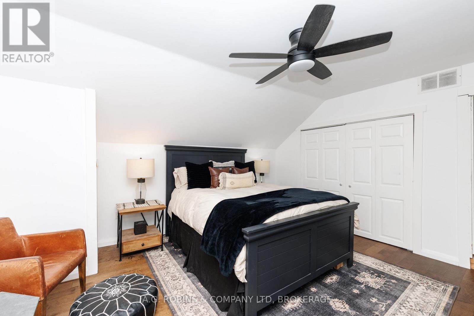 972 Silver Bay Road, Port Colborne (Sherkston), ON - Indoor Photo Showing Bedroom