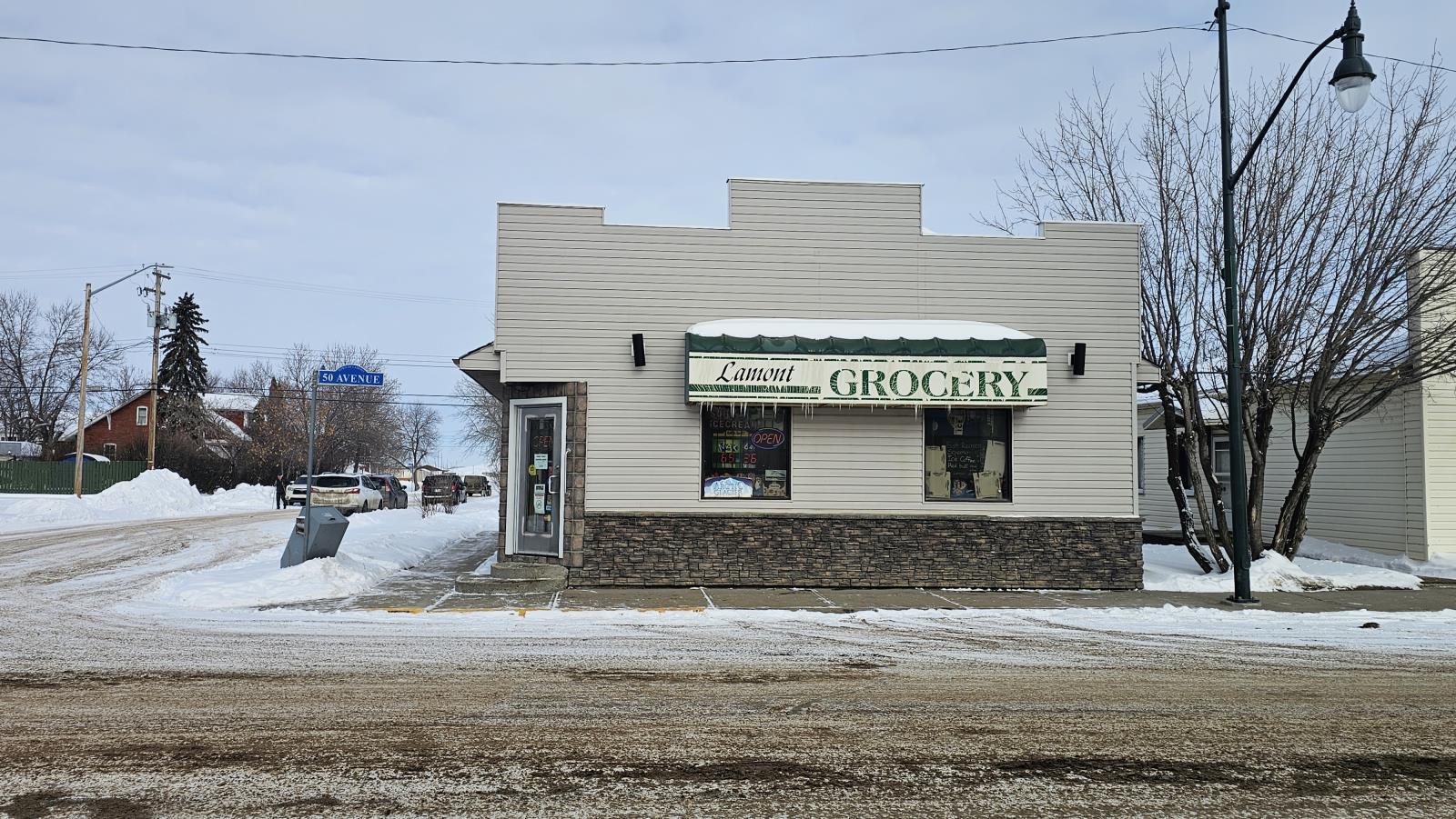 5040 50 Avenue, Lamont, AB