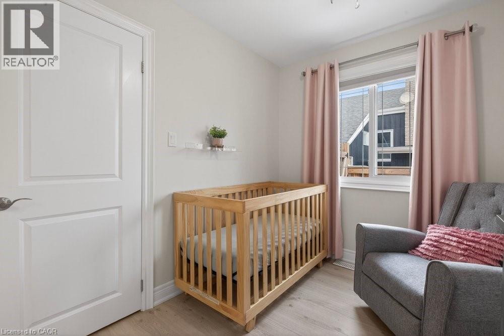 258 Sanatorium Road, Hamilton, ON - Indoor Photo Showing Bedroom