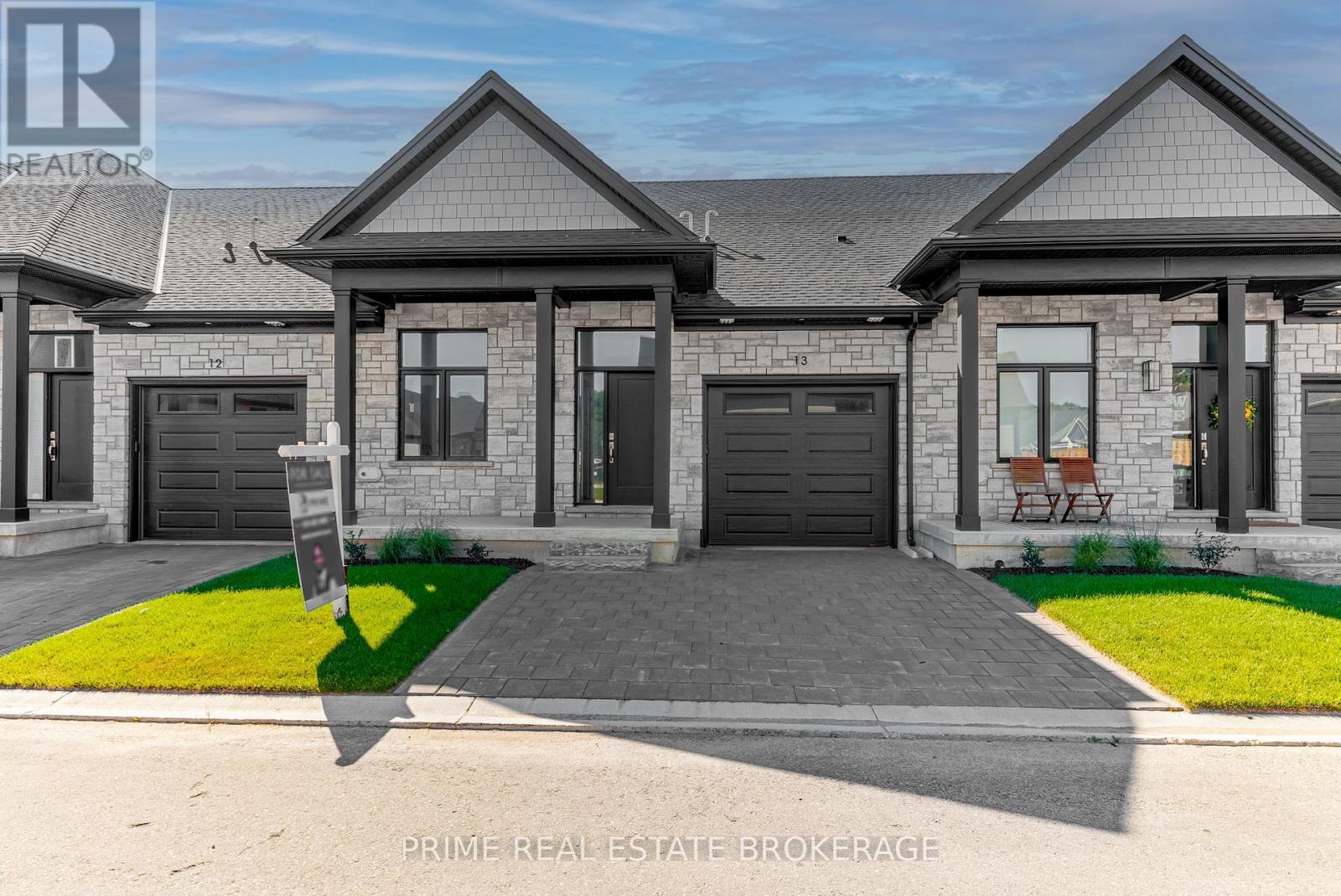 2 - 62 Compass Trail, Central Elgin, ON