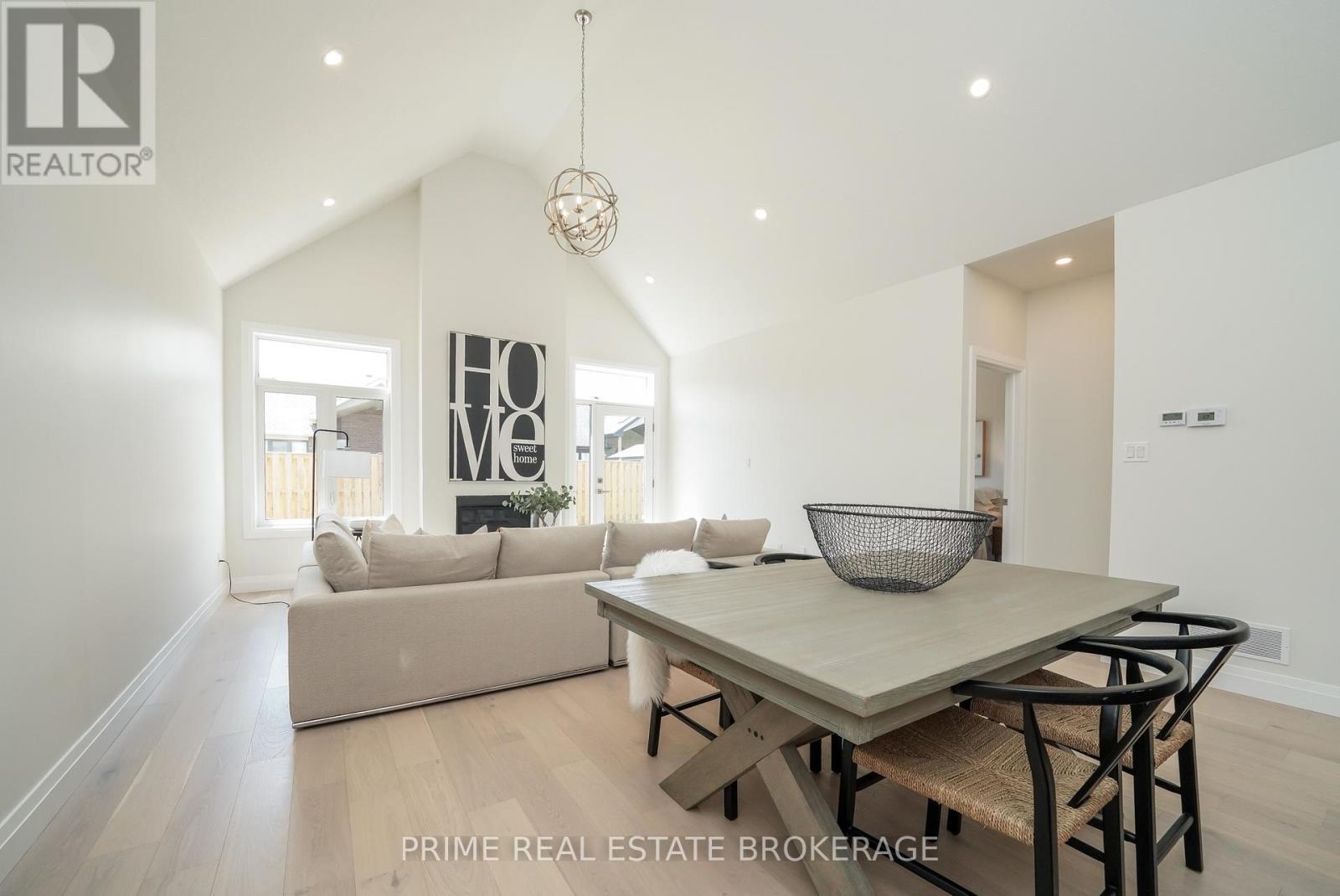 Unit to be built - Photos are of model unit. - 2 - 62 Compass Trail, Central Elgin, ON