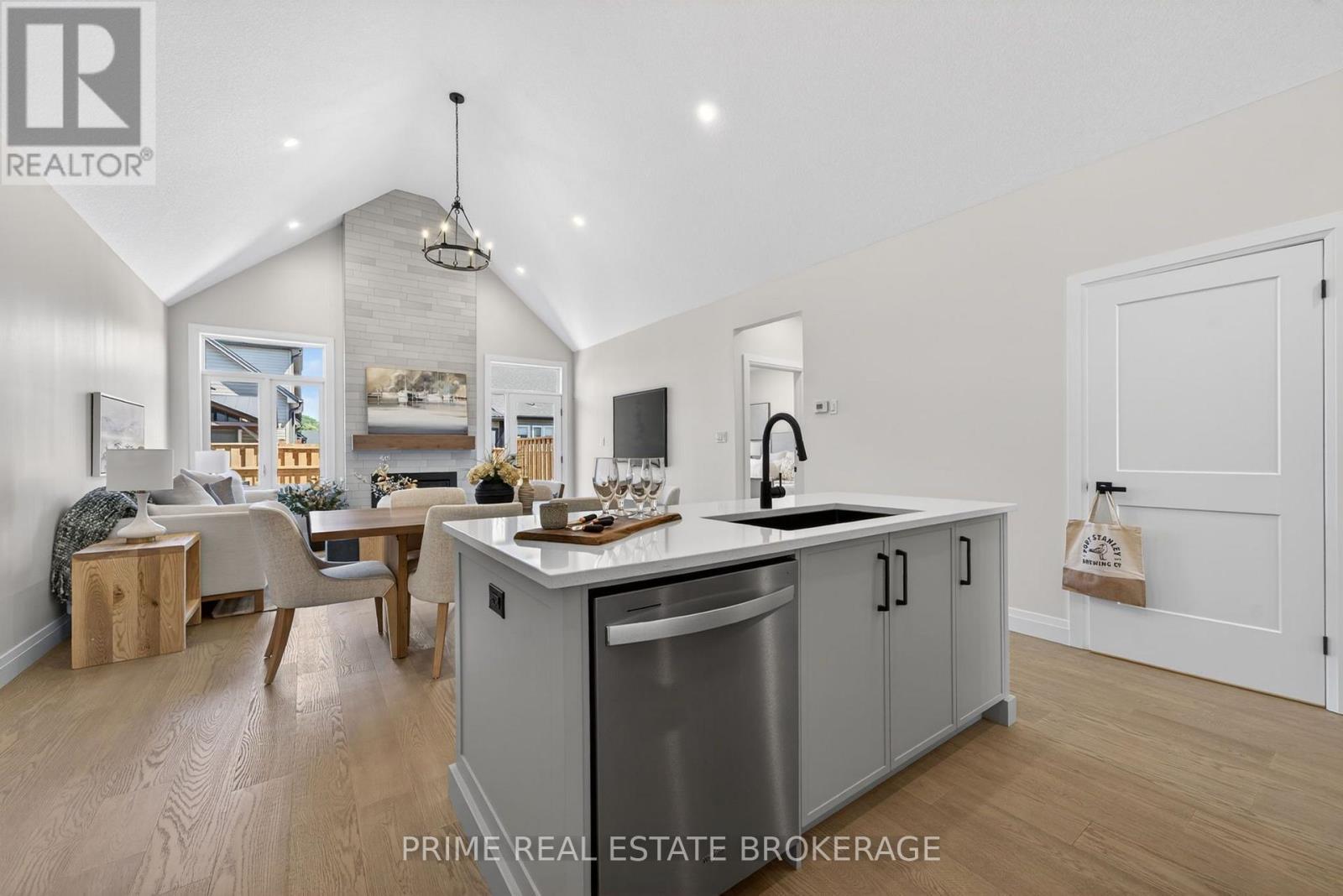2 - 62 Compass Trail, Central Elgin (Port Stanley), ON