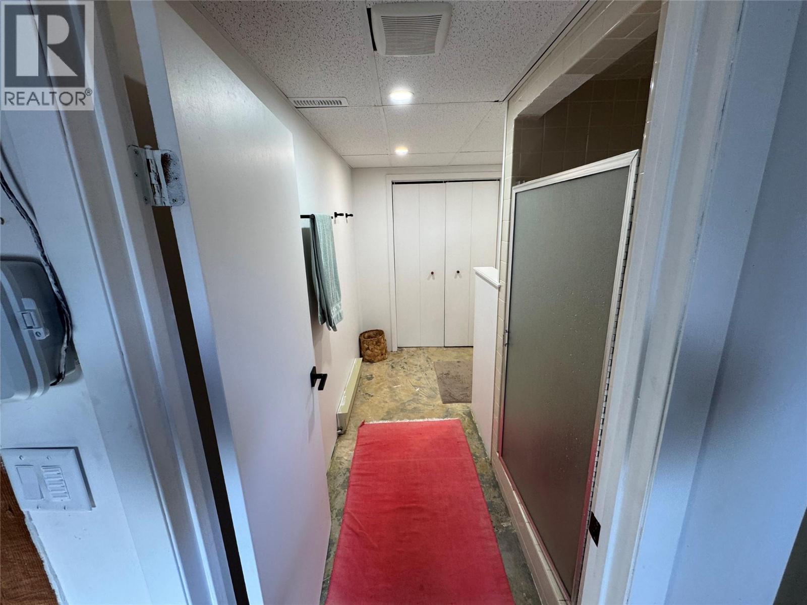 3130 Iris Crescent, Trail, BC - Indoor Photo Showing Other Room