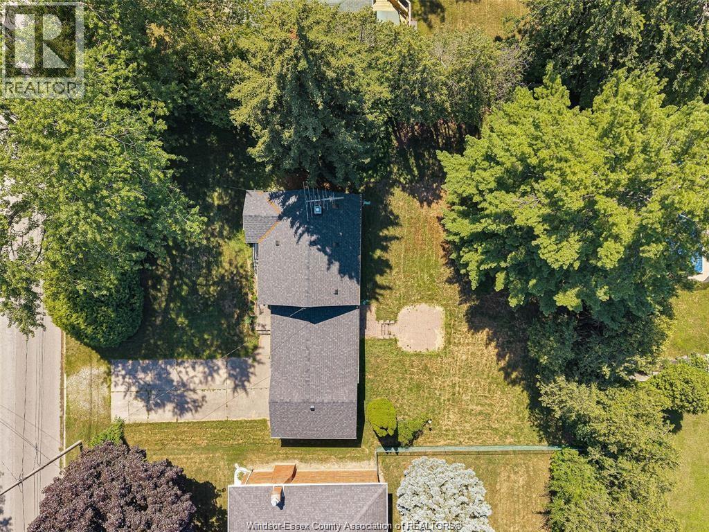 720 Bartlet Drive, Windsor, ON - Outdoor